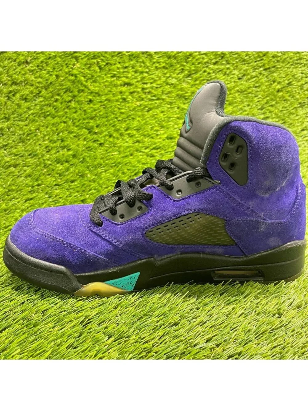 Nike Air Jordan 5 Retro Mens Size 8.5 Purple Athletic Basketball Shoes Sneakers